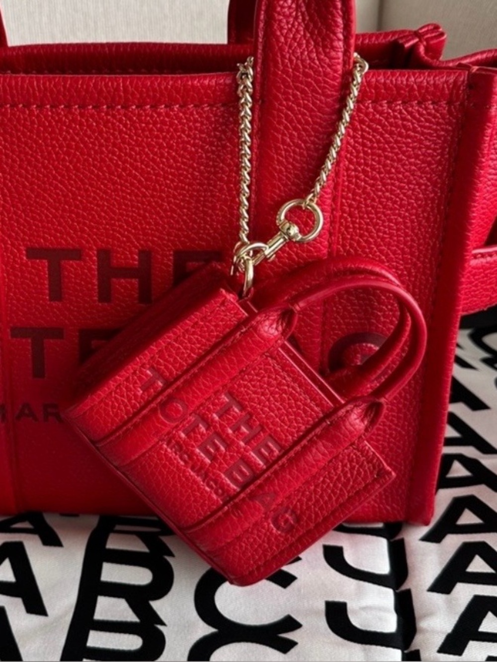 Marc Jacobs The Nano Bag Charm True Red